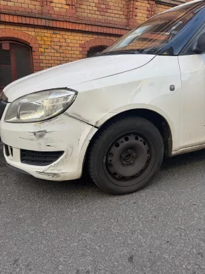 Bild: Unfall passiert? Schnelle Hilfe und reibungslose Schadensregulierung garantiert!