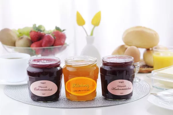 Bild: Etiketten für Marmelade– und Selbstgemachtes aus der Küche jetzt selbst gestalten bei watsonlabel.net