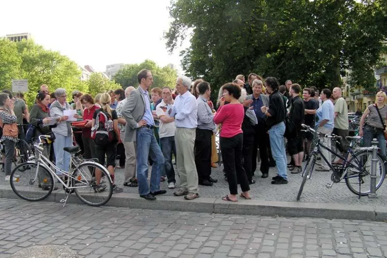 Bild: Pressemitteilung der BI Bäume am Landwehrkanal vom 8.9.08