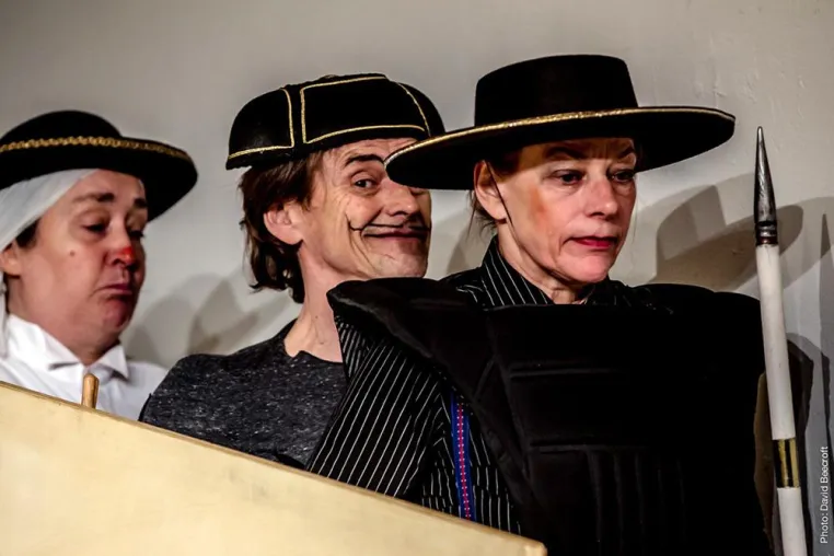 Bild: Das Sommertheater im Q-Hof geht weiter