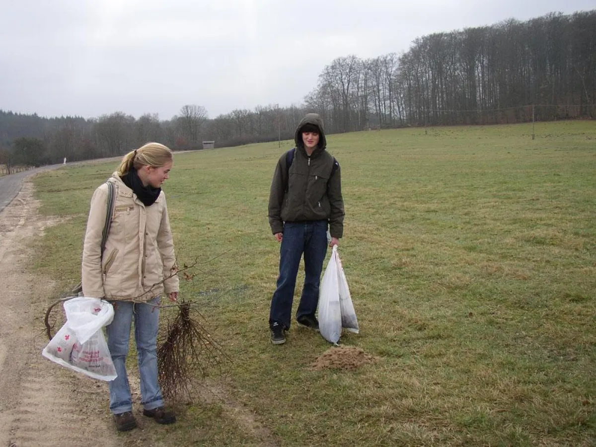 Die Freiwilligen des Einsatzjahres 2006/2007 Tabea Machel und Florian Wiese im Müritz-Nationalpark