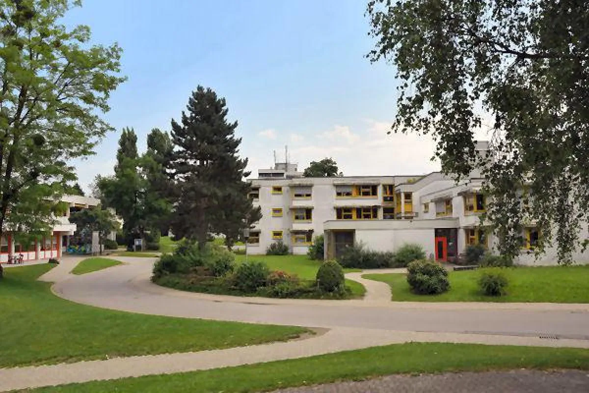Das Kinder- und Jugenddorf Hegenberg wird zum pädagogisch-therapeutischen Zentrum umgebaut.