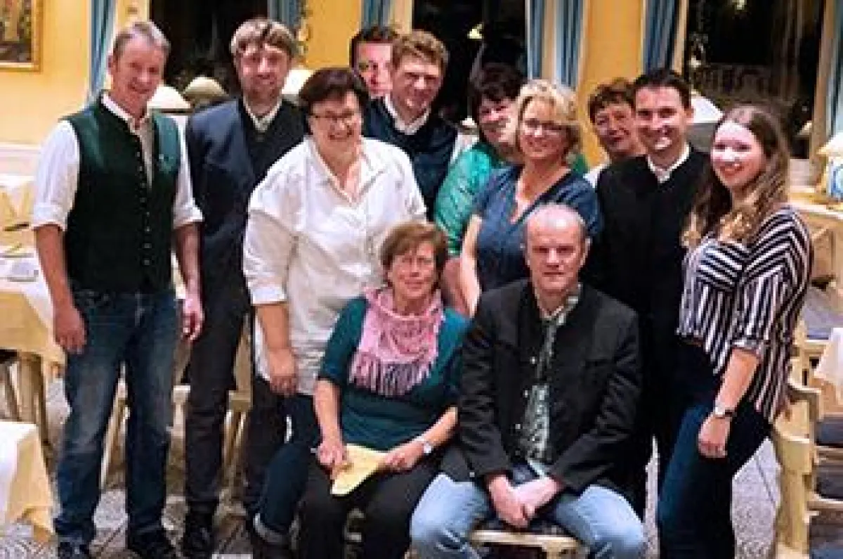 Die neue Vorstandschaft der Theatergesellschaft Bad Endorf e.V.