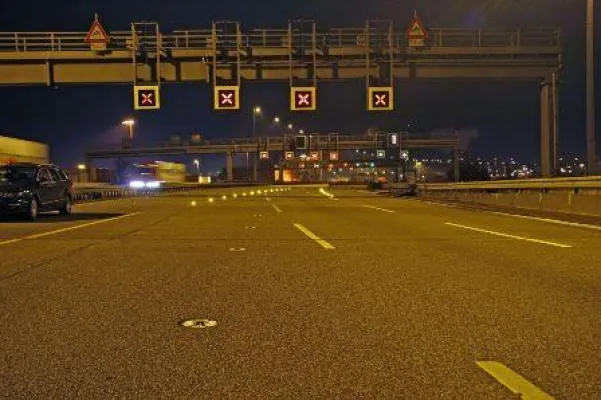 Intelligentes Verkehrsleitsystem macht Hamburger Elbtunnel effizienter Bild: Intelligentes Verkehrsleitsystem macht Hamburger Elbtunnel effizienter