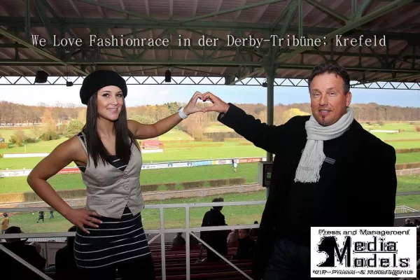 Bild: Pferderennbahn Krefeld hat die Saison 2012 eröffnet