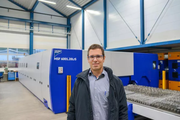 Bild: Über den Schiffsbau zur Laserschneidanlage: "Vielseitigkeit entscheidend"