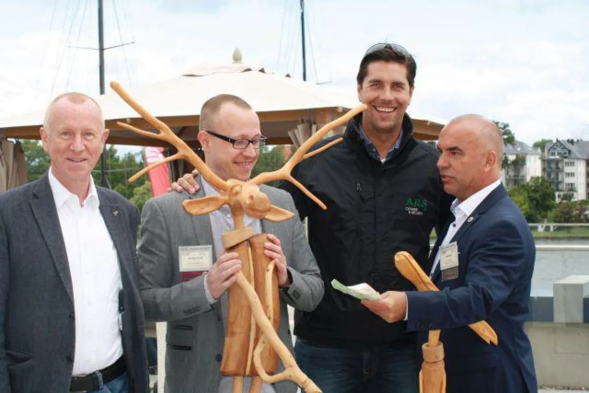 Ein kleiner Esel und ein Elche aus Holz fanden neue Besitzer. Foto: M.Kuhlmann