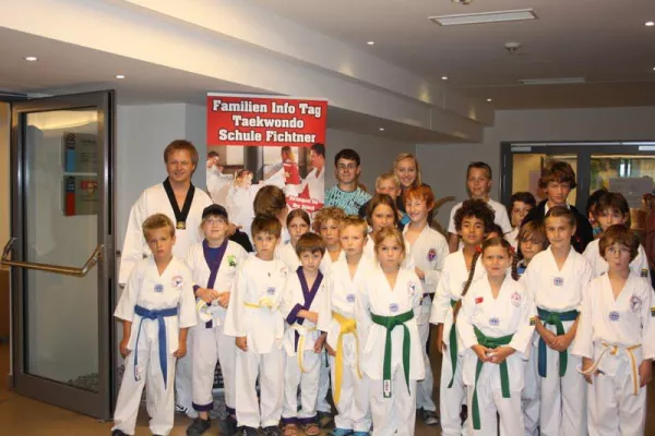 Bild: Taekwondo Schule Fichtner erfolgreich in Schliersee gestartet