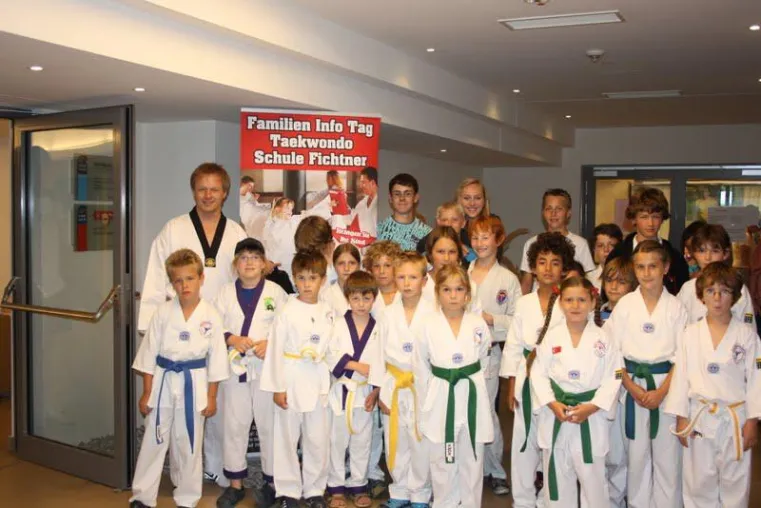 Taekwondo Schule Fichtner erfolgreich in Schliersee gestartet Bild: Taekwondo Schule Fichtner erfolgreich in Schliersee gestartet