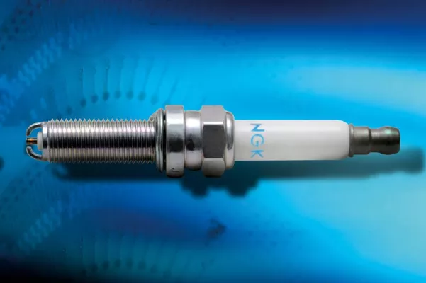 NGK Spark Plug Europe liefert Zündkerzen mit Sensorfunktion an Lamborghini Bild: NGK Spark Plug Europe liefert Zündkerzen mit Sensorfunktion an Lamborghini