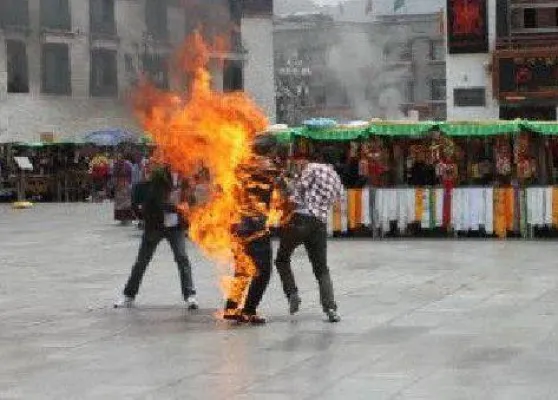 Bild: Zweiter Jugendlicher, der sich Ende Mai in Lhasa verbrannte, identifiziert