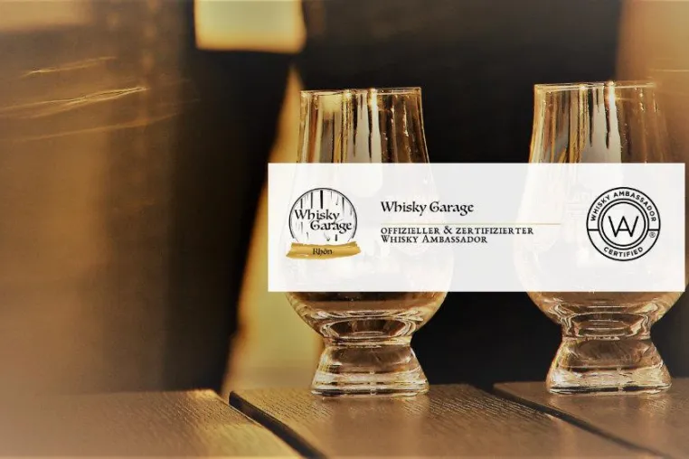 Bild: Zertifizierte Auszeichnung für Percy Grüterich und die Whisky Garage