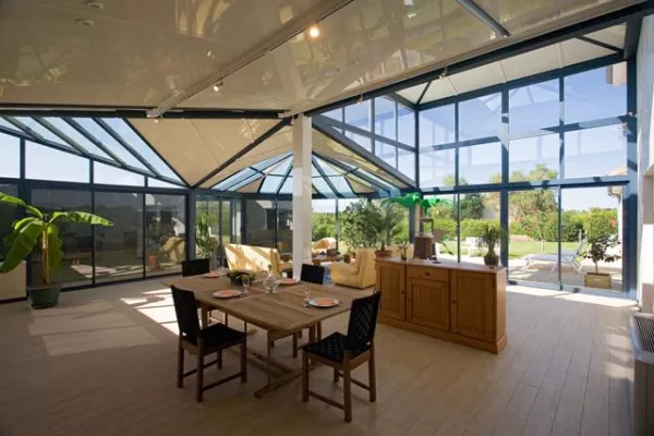 Neuer Hersteller von Aluminium-Sandwichplatten auf dem deutschen Markt Bild: Neuer Hersteller von Aluminium-Sandwichplatten auf dem deutschen Markt