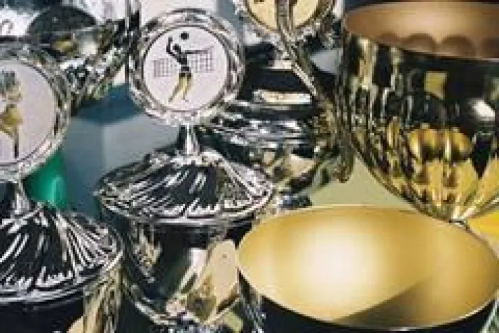 ESB Business School gleich zweimal Spitze: Top-Platzierungen im WiWo-Ranking 2012 Bild: ESB Business School gleich zweimal Spitze: Top-Platzierungen im WiWo-Ranking 2012