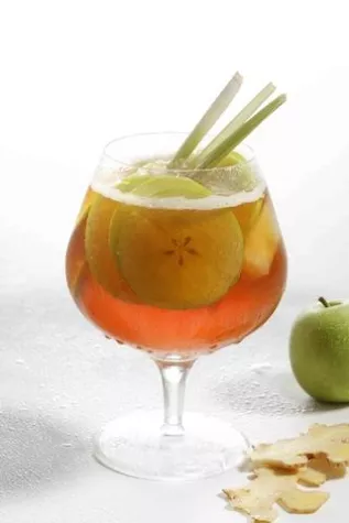 Bild: Bei Hitze: Cooldown mit Rooibos-Eistee