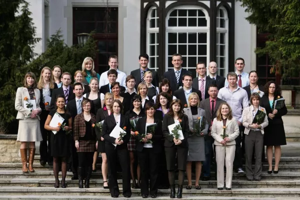 Bild: Feierliche Exmatrikulation der Absolventen des Fachbereichs Wirtschaftswissenschaften der Hochschule Harz (FH)