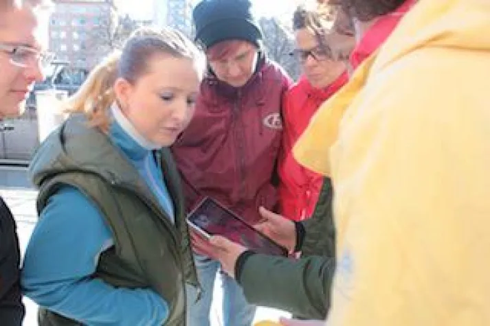 Bild: Team-Training – So schafft man ein Band zwischen seinen Mitarbeitern