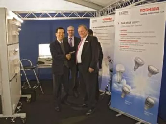 Bild: Toshiba New Lighting Systems begrüßt die Gautzsch Unternehmensgruppe