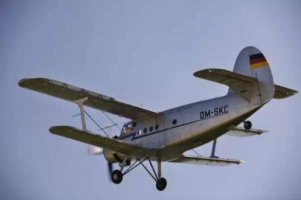 Bild: Classic Wings stationiert Antonov 2 in Marl-Loemühle