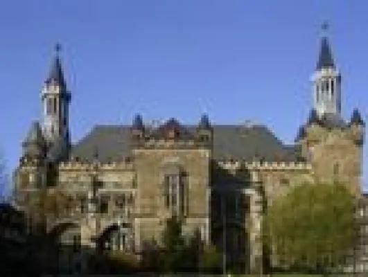 Kassen im Großstadtumfeld: Mehr als nur im Bürgerbüro Bild: Kassen im Großstadtumfeld: Mehr als nur im Bürgerbüro