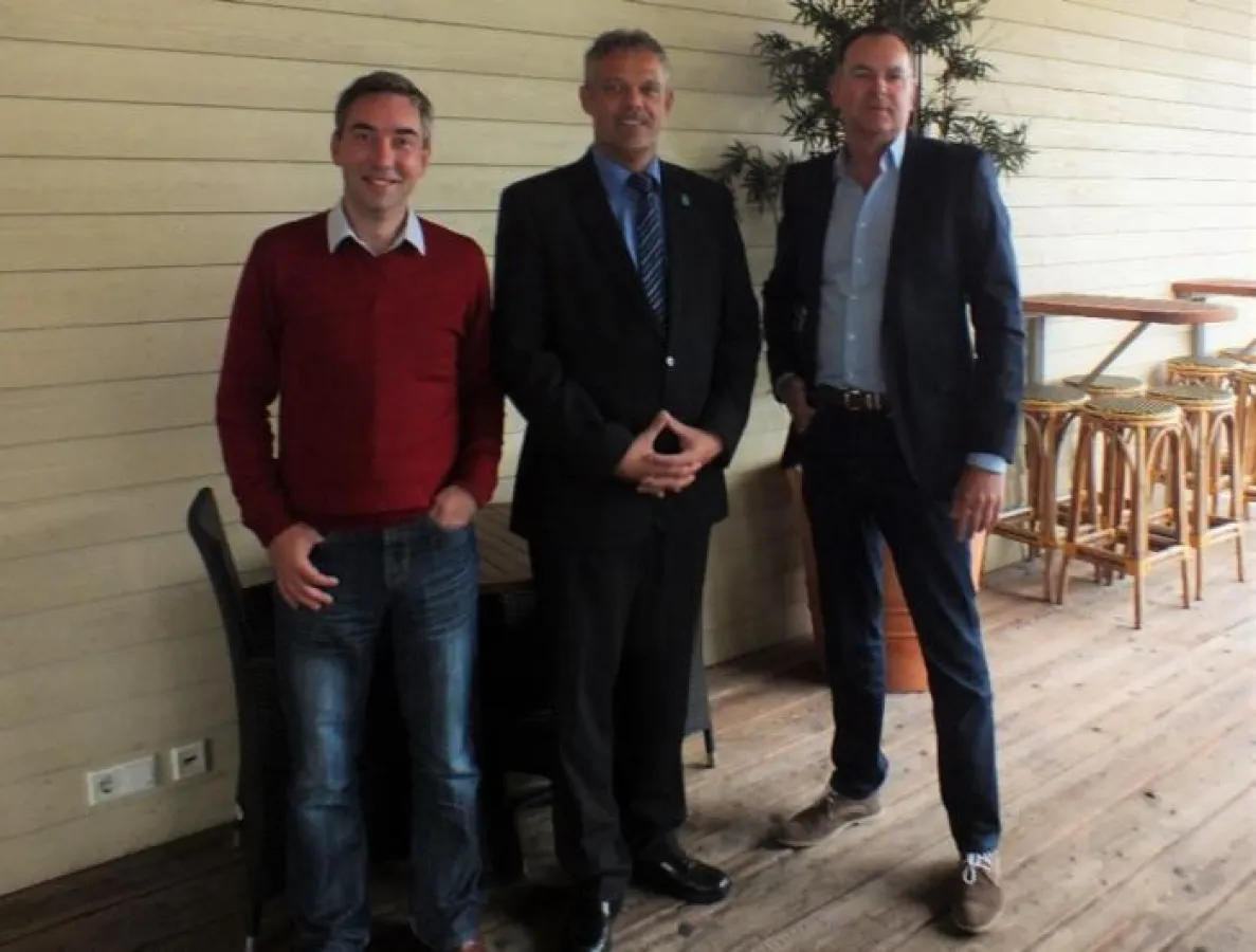 Die Herren Sascha Zingler (Maklerkonzepte), Andreas Schwarz (BVSV) und  Sebastian M. Laude (Maklerko