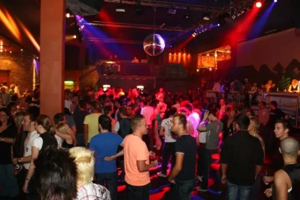 Bild: Einladung zum Foto- und Interviewtermin anlässlich der Eröffnung des Diskothekenkomplexes Juby Q