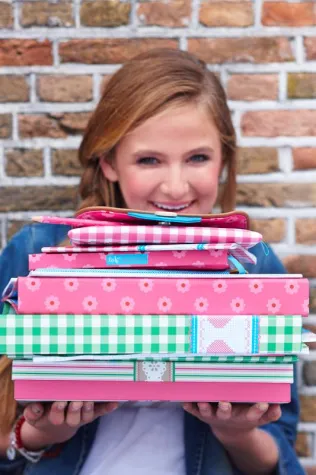 Ob Büro, Uni oder Schule: lief! lifestyle bringt Farbe in den Arbeitsalltag Bild: Ob Büro, Uni oder Schule: lief! lifestyle bringt Farbe in den Arbeitsalltag