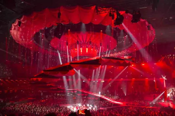 Bild: Kinetisches Equipment von Movecat für „Vrienden van Amstel“ in Rotterdam