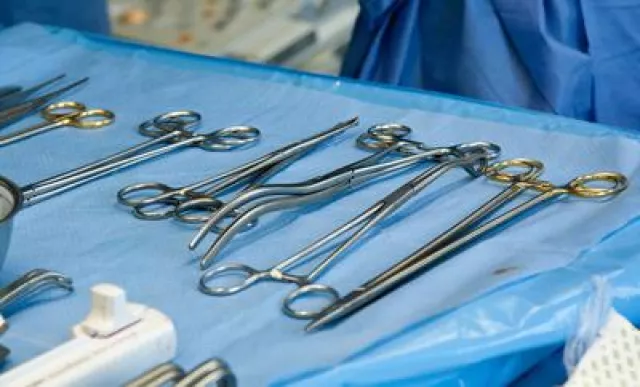 Bild: Oberarzt statt Chefarzt führt die OP durch