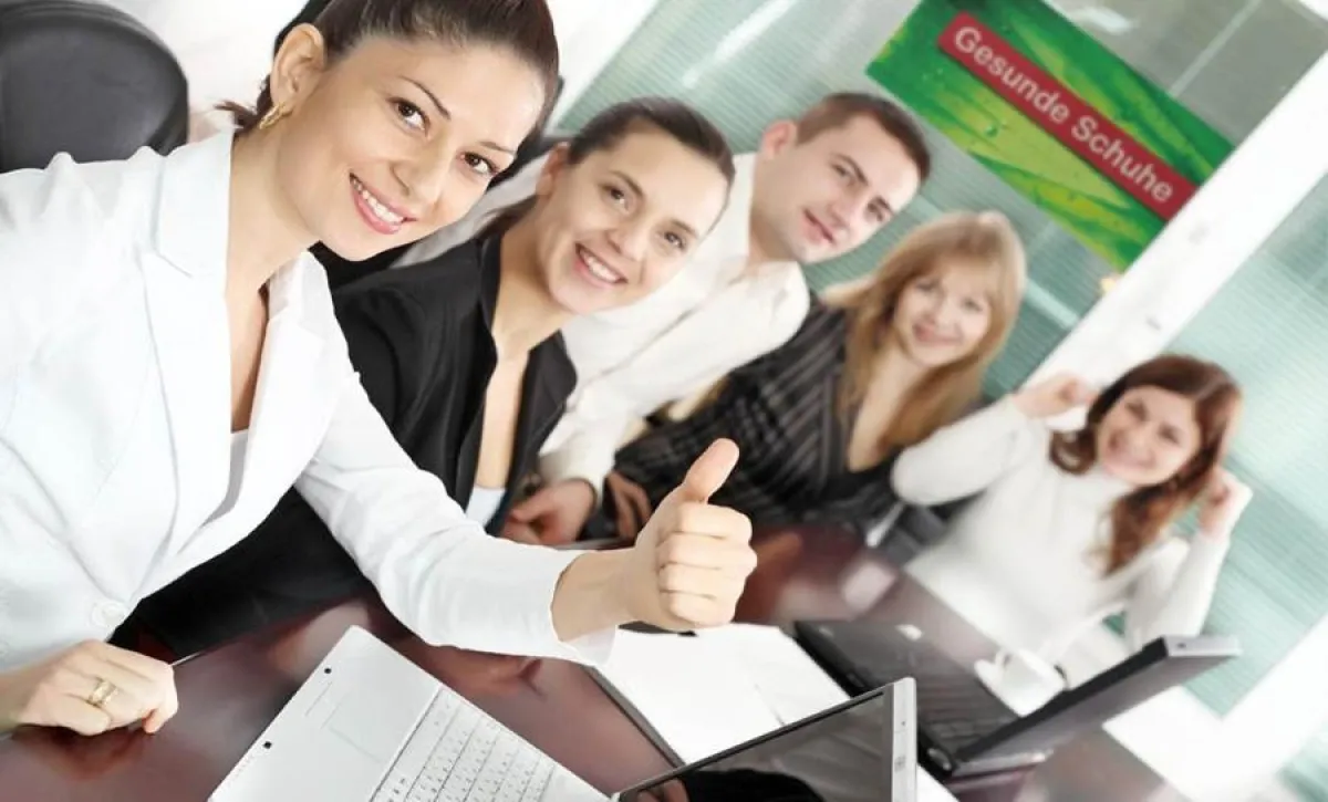 Gute Beratung beim Schuhkauf lernen die Fachkräfte in der Schulungsakademie des Kompetenzkreises Gesunde Schuhe.