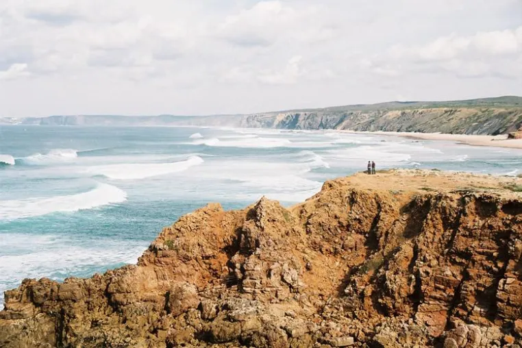 Bild: Neues Yoga- und Surf Retreat in Portugal