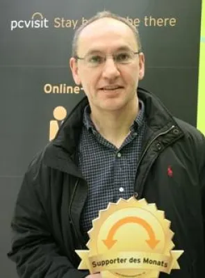 Bild: Erster Supporter stellt sich auf CeBIT zur Wahl
