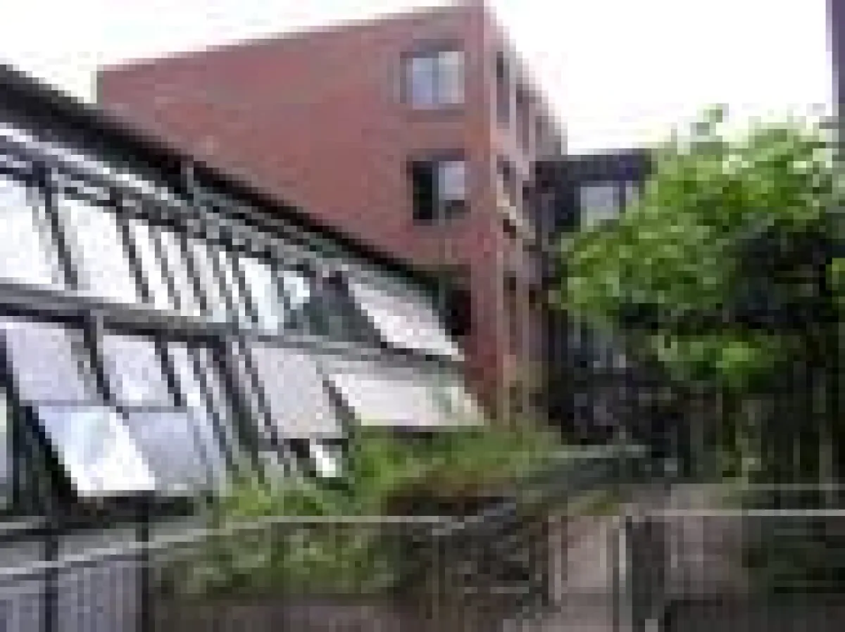 In diesem repräsentativen Gebäude sitzt das Kölner Schnellübersetzer-Team seit Beginn 2009.