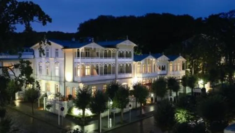 Bild: Neu: 5 Sterne für Rügen- Das Romantik ROEWERS Privathotel wird mit einem weiteren Stern ausgezeichnet