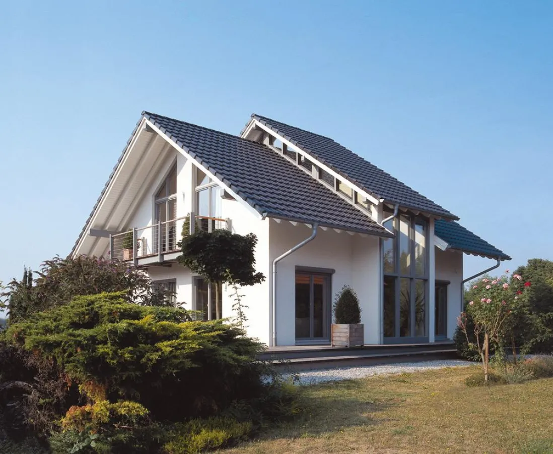 Der erste Schritt zum eigenen Haus ist  meist der Kauf eines passenden Grundstücks. Foto: Bausparkasse Schwäbisch Hall