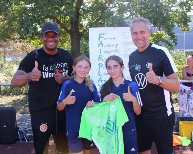 Schulfußball-Liga „Talentiert & Wertvoll“ begeistert Kinder in Peine und Gifhorn Bild: Schulfußball-Liga „Talentiert & Wertvoll“ begeistert Kinder in Peine und Gifhorn