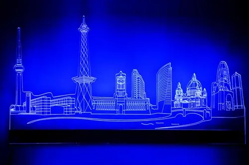 Bild: Das beleuchtete Wandtattoo – LED-Skylines von alenio