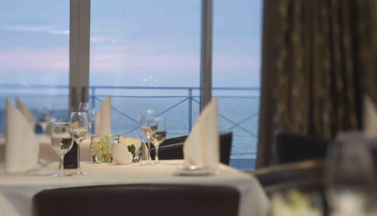 Gourmetrestaurant OSTSEELOUNGE (c) Strandhotel Fischland