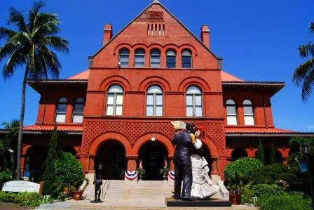 Bild: Endstation Kunst - Eine Ausstellung in Key West zeigt seltene Bilder des Schriftstellers Tennessee Williams