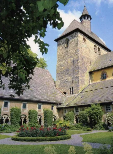 Auf der Kirchen & Klöster Tour durch das westliche Weserbergland Bild: Auf der Kirchen & Klöster Tour durch das westliche Weserbergland