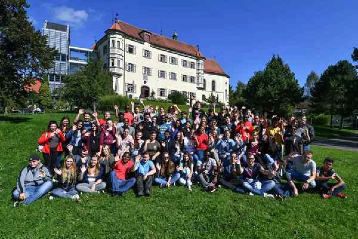 Startklar: 143 junge Männer und Frauen beginnen ihre Berufsausbildung in der Stiftung Liebenau.