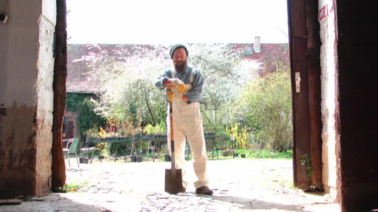 Obdachloser Max Bryan: Sein neues Leben auf dem Gartenhof Bild: Obdachloser Max Bryan: Sein neues Leben auf dem Gartenhof