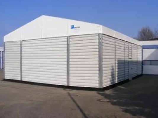 Bild: Fertighalle überdacht Keltengrab aus dem „Schwäbischen Troja“