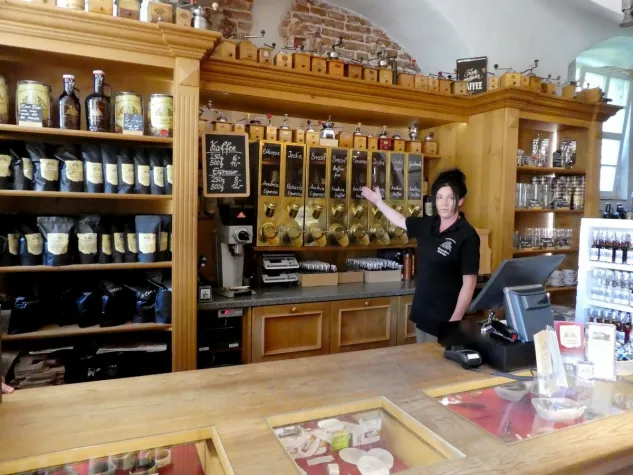 Der Wasserschloss-Webshop feiert 1. Geburtstag Bild: Der Wasserschloss-Webshop feiert 1. Geburtstag