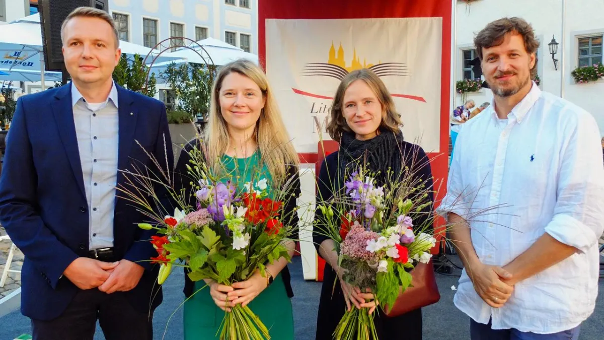 Preisübergabe an Franziska Wilhelm und Barbara Handke beim Literaturfest Meißen 2020