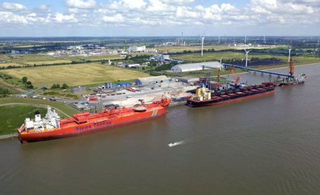 Bild: Brunsbüttel Ports informiert Bürger und Öffentlichkeit über LNG