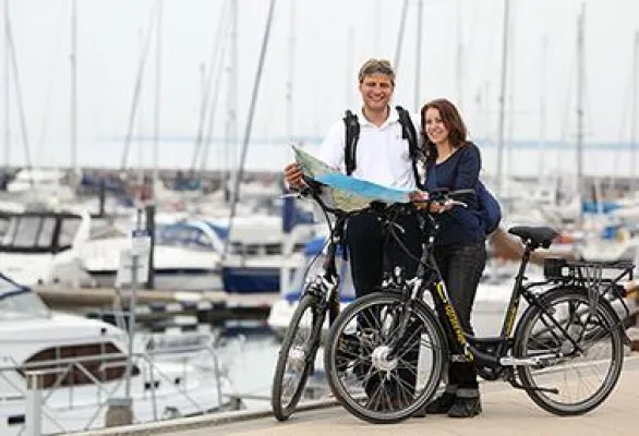 Bild: Buchungsportal mietrad.de fährt auf neuen Fahrradwegen