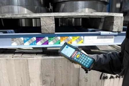 Wie Barcode- und RFID Etiketten logistische Abläufe optimieren können Bild: Wie Barcode- und RFID Etiketten logistische Abläufe optimieren können