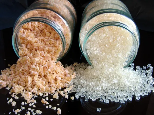 Bild: Eine kleine Übersicht über Klebstoffe bei Klebebändern