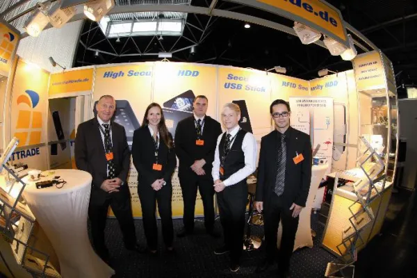 Bild: Erfolgreiche Premiere auf der GPEC 2012: DIGITTRADE präsentiert geschlossene Sicherheitskette für Polizeidaten